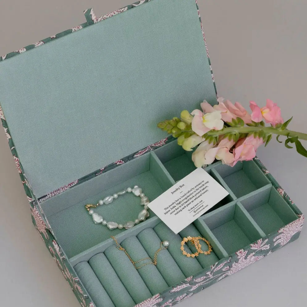 Mini jewelry box 1-2 week tat