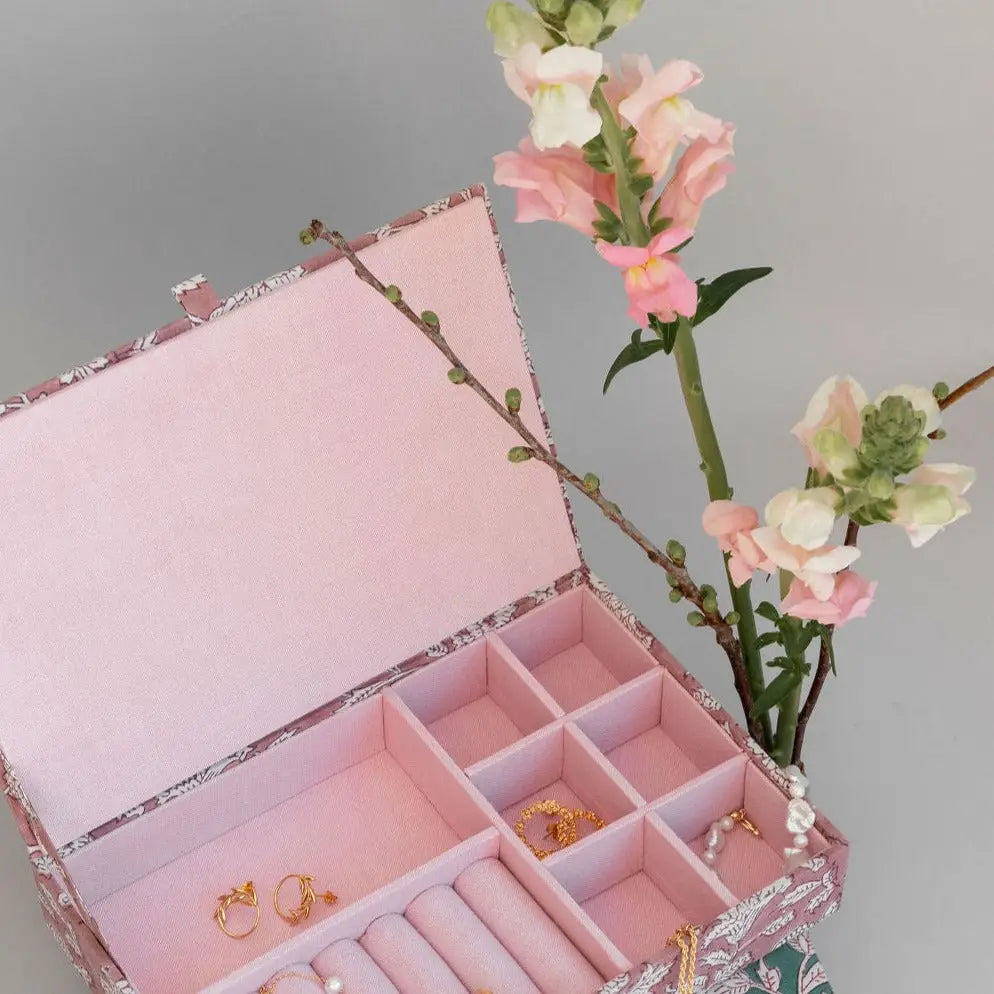 Mini jewelry box 1-2 week tat